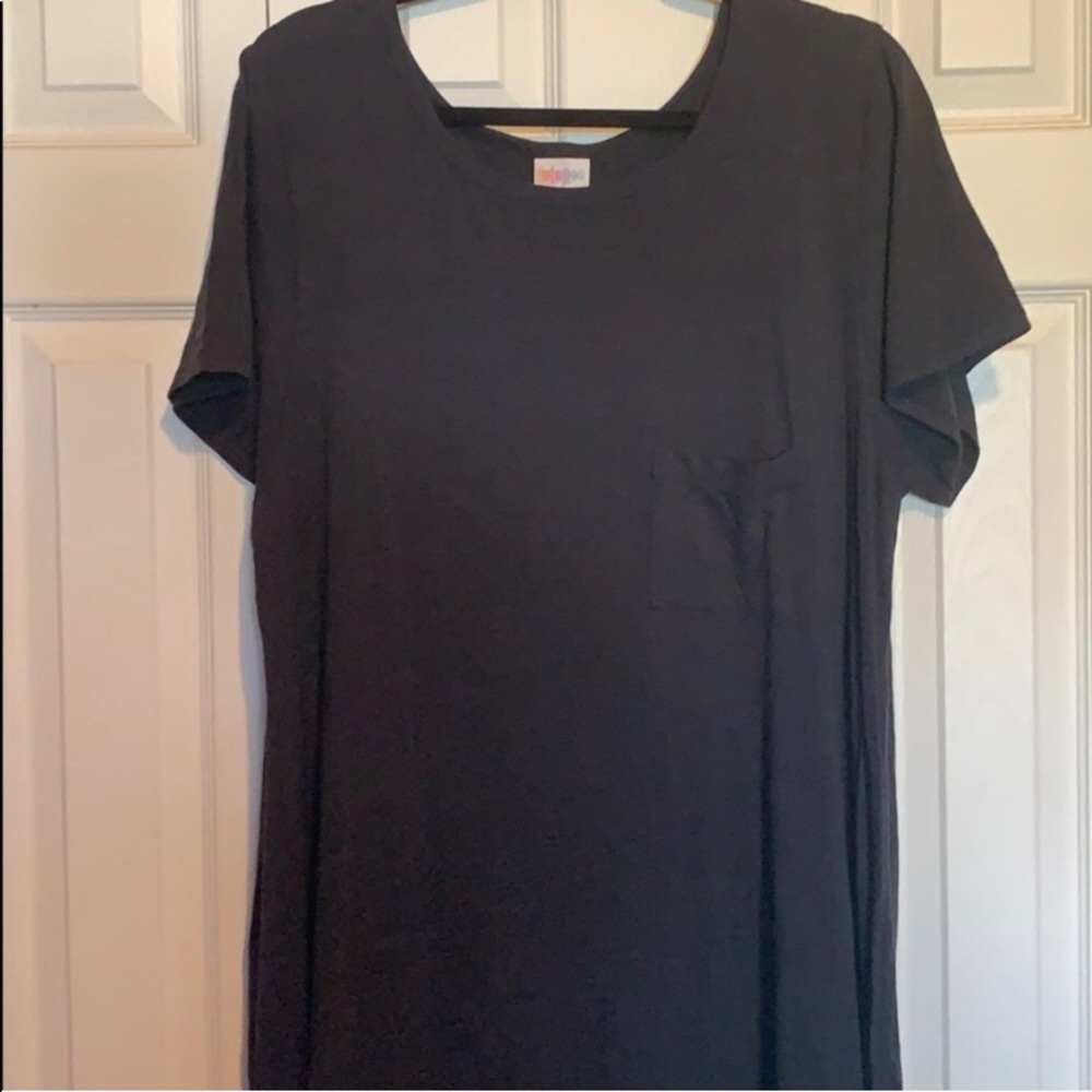 Lularoe solid black Carly